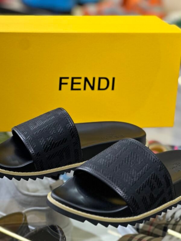 Fendi Claquettes – Image 2